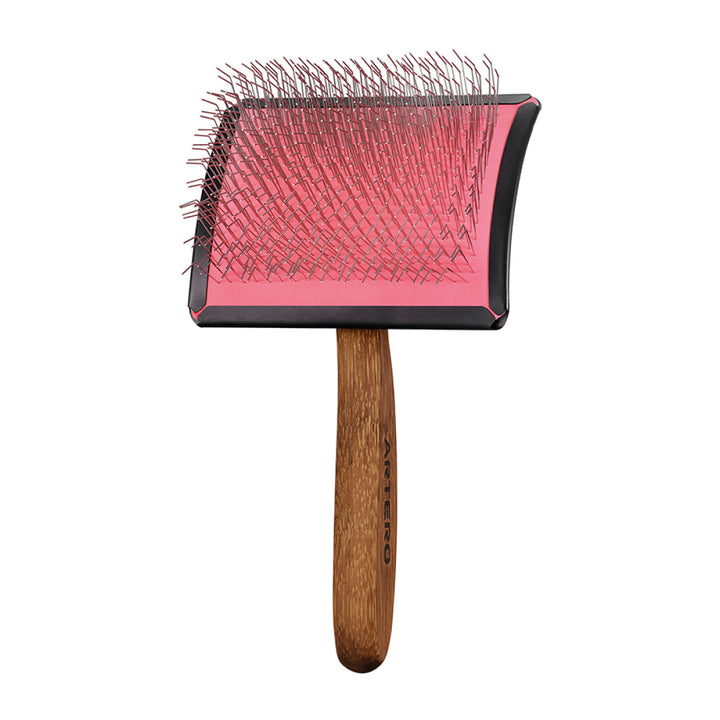 Artero Simba – Curved Slicker Brush Pink (2 Sizes)