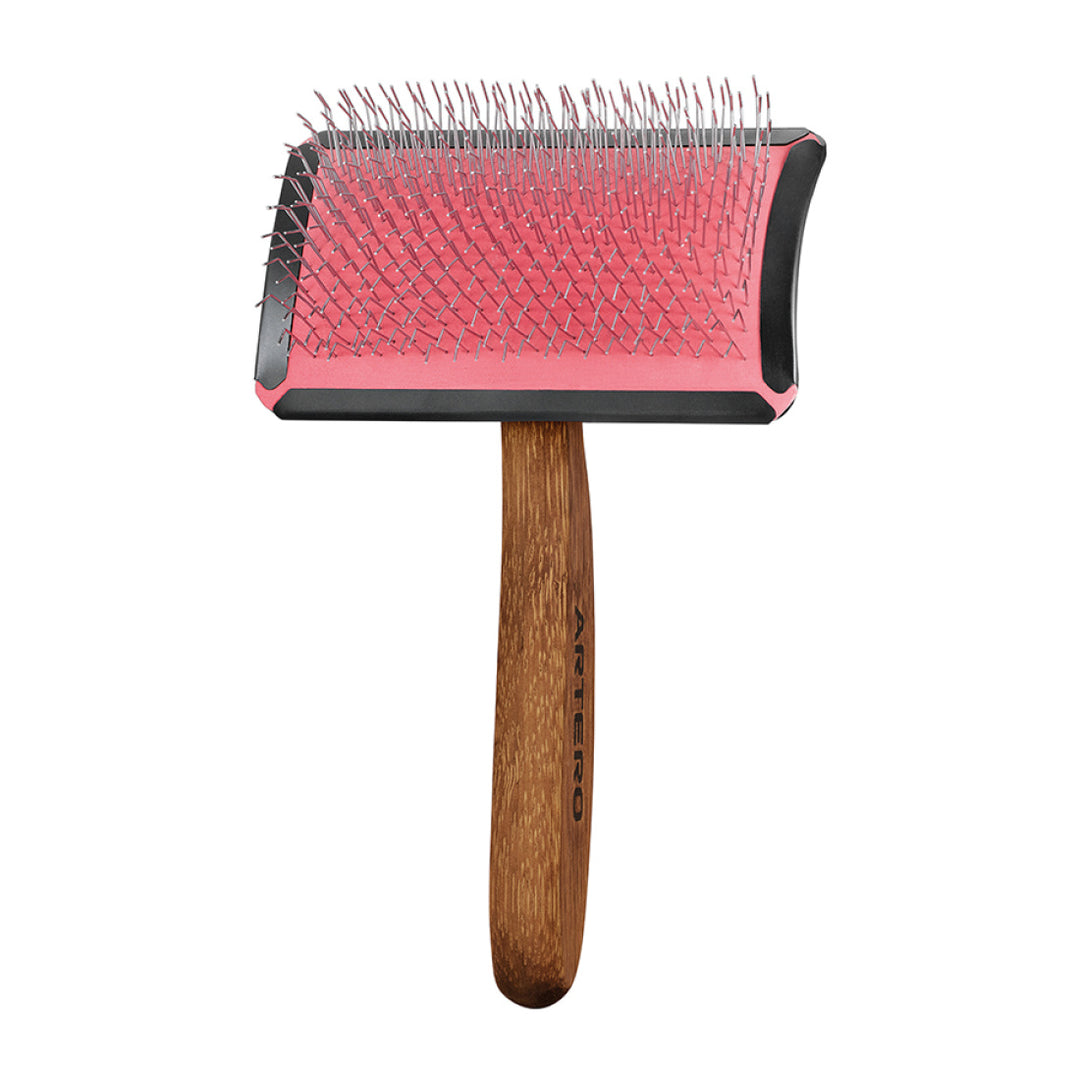 Artero Simba – Curved Slicker Brush Pink (2 Sizes)